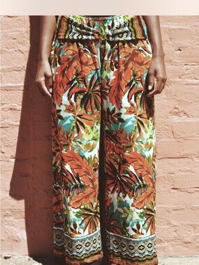 Tropical Print Wide-Leg Pants - Multicolor